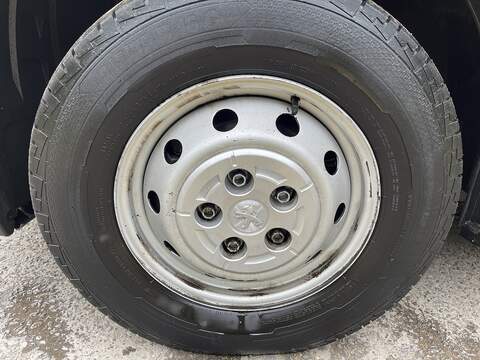 Peugeot Boxer 2.2 BlueHDi 435 Professional L4 H2 Euro 6 (s/s) 5dr - U323