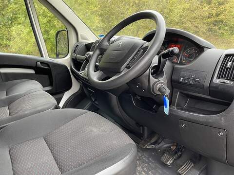 Peugeot Boxer 2.2 BlueHDi 435 Professional L4 H2 Euro 6 (s/s) 5dr - U323