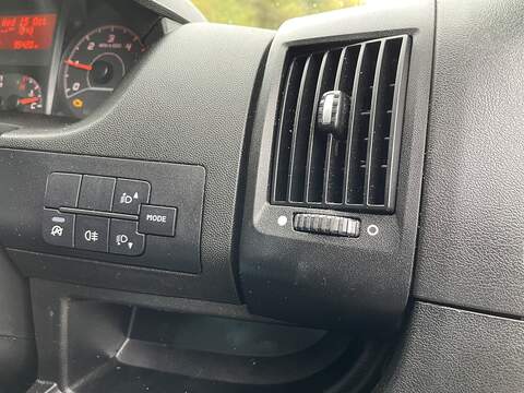 Peugeot Boxer 2.2 BlueHDi 435 Professional L4 H2 Euro 6 (s/s) 5dr - U323