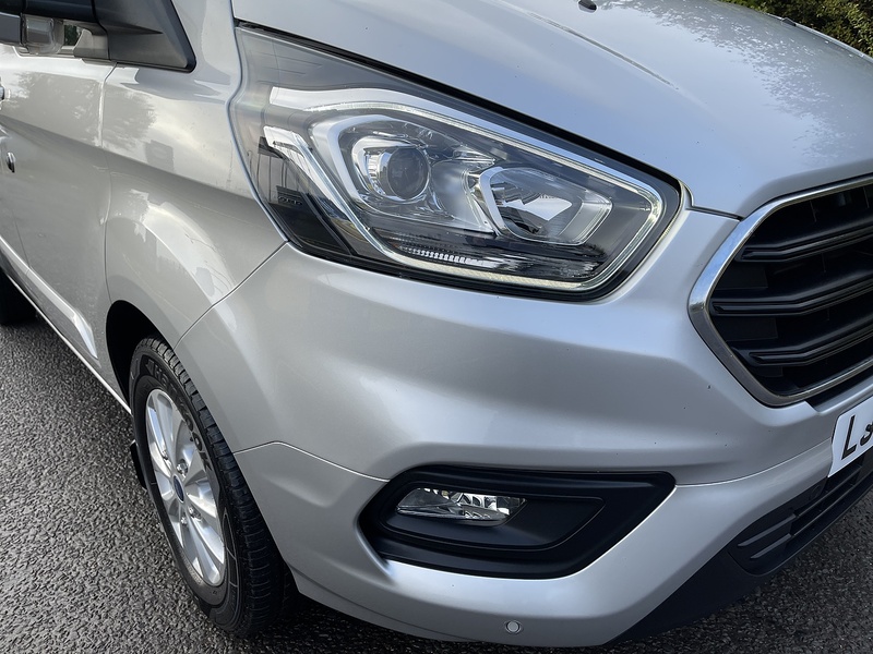 Ford Transit Custom 2.0 320 EcoBlue Limited Crew Van L2 H1 Euro 6 (s/s) 5dr (6 Seat) - U324