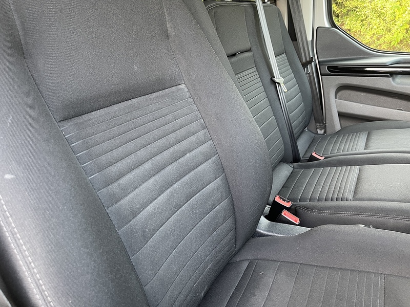 Ford Transit Custom 2.0 320 EcoBlue Limited Crew Van L2 H1 Euro 6 (s/s) 5dr (6 Seat) - U324
