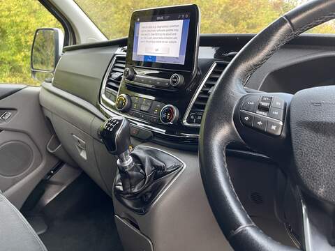 Ford Transit Custom 2.0 320 EcoBlue Limited Crew Van L2 H1 Euro 6 (s/s) 5dr (6 Seat) - U324