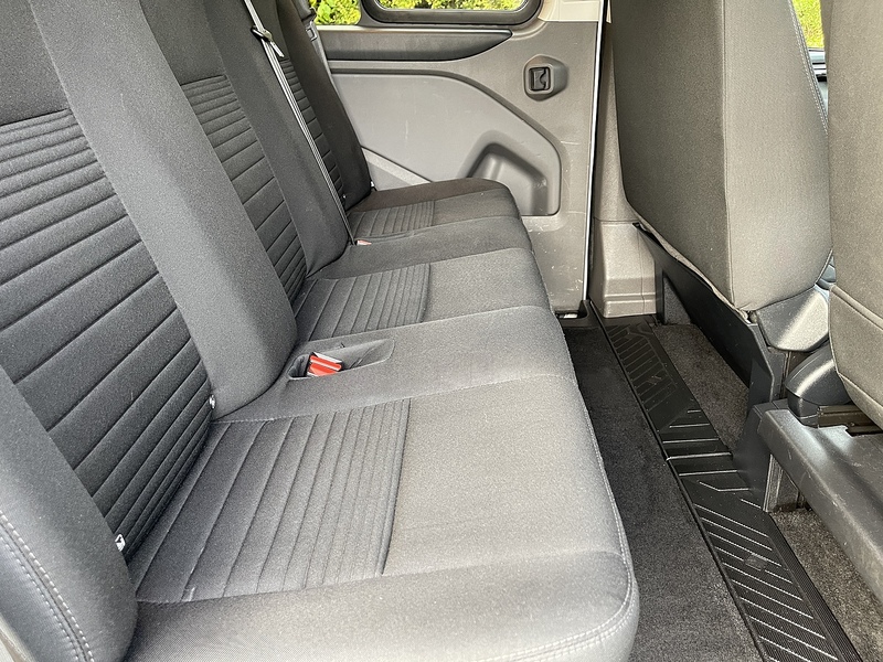 Ford Transit Custom 2.0 320 EcoBlue Limited Crew Van L2 H1 Euro 6 (s/s) 5dr (6 Seat) - U324