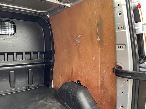 Ford Transit Custom 2.0 320 EcoBlue Limited Crew Van L2 H1 Euro 6 (s/s) 5dr (6 Seat) - U324