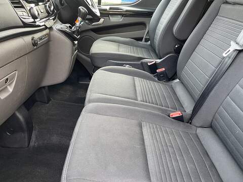 Ford Transit Custom 2.0 320 EcoBlue Limited Crew Van L2 H1 Euro 6 (s/s) 5dr (6 Seat) - U324