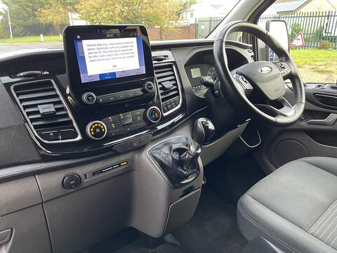 Ford Transit Custom 2.0 320 EcoBlue Limited Crew Van L2 H1 Euro 6 (s/s) 5dr (6 Seat) - U324