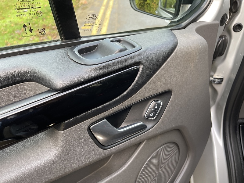 Ford Transit Custom 2.0 320 EcoBlue Limited Crew Van L2 H1 Euro 6 (s/s) 5dr (6 Seat) - U324