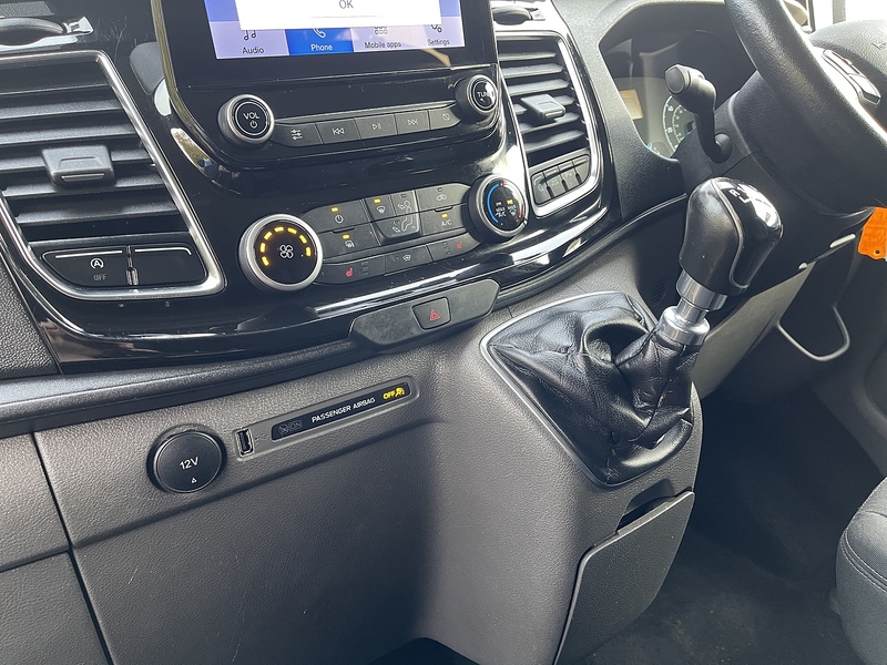 Ford Transit Custom 2.0 320 EcoBlue Limited Crew Van L2 H1 Euro 6 (s/s) 5dr (6 Seat) - U324