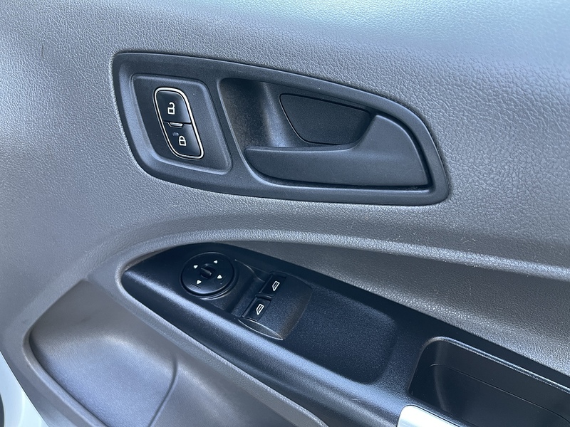 Ford Transit Connect 1.5 230 EcoBlue Trend Crew Van L2 Euro 6 (s/s) 6dr - U326