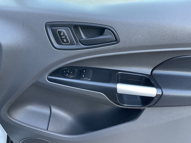 Ford Transit Connect 1.5 230 EcoBlue Trend Crew Van L2 Euro 6 (s/s) 6dr - U326