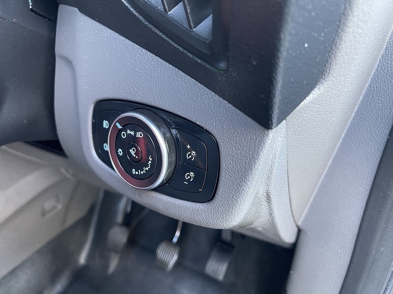 Ford Transit Connect 1.5 230 EcoBlue Trend Crew Van L2 Euro 6 (s/s) 6dr - U326