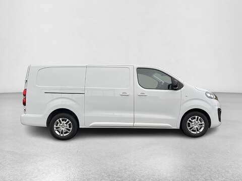 Vauxhall Vivaro 1.5 Turbo D 2900 Sportive L2 H1 Euro 6 (s/s) 6dr - U329