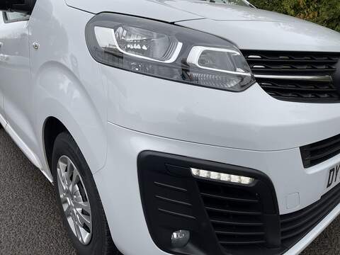 Vauxhall Vivaro 1.5 Turbo D 2900 Sportive L2 H1 Euro 6 (s/s) 6dr - U329