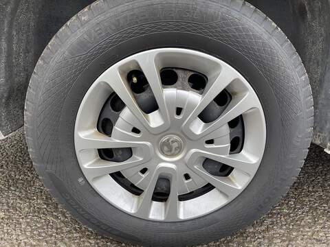 Vauxhall Vivaro 1.5 Turbo D 2900 Sportive L2 H1 Euro 6 (s/s) 6dr - U329