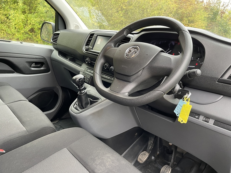 Vauxhall Vivaro 1.5 Turbo D 2900 Sportive L2 H1 Euro 6 (s/s) 6dr - U329