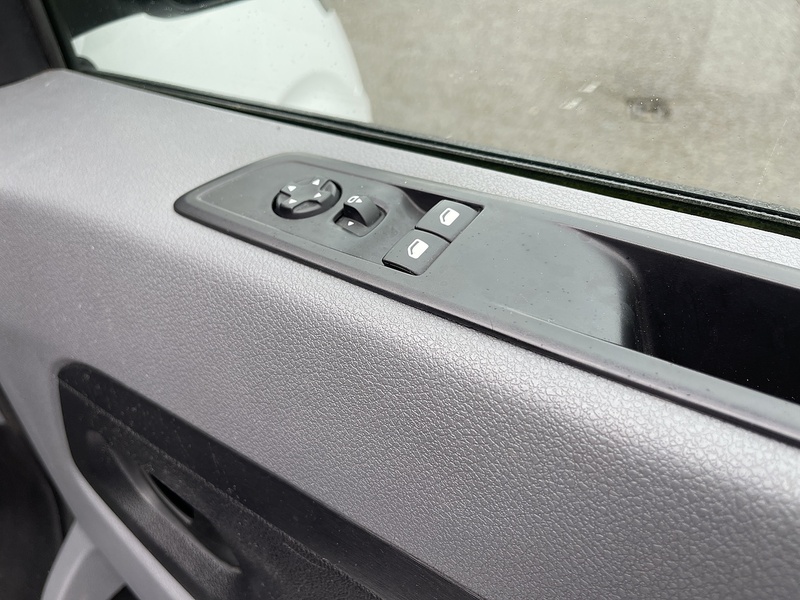 Vauxhall Vivaro 1.5 Turbo D 2900 Sportive L2 H1 Euro 6 (s/s) 6dr - U329