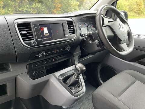 Vauxhall Vivaro 1.5 Turbo D 2900 Dynamic L1 H1 Euro 6 (s/s) 6dr - U331