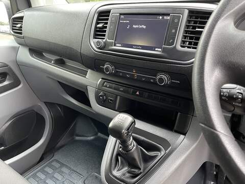 Vauxhall Vivaro 1.5 Turbo D 2900 Dynamic L1 H1 Euro 6 (s/s) 6dr - U331