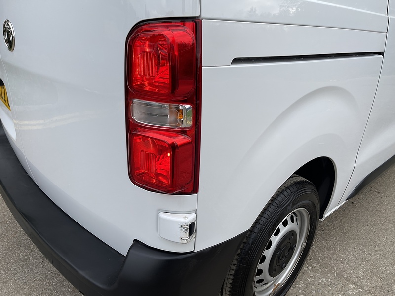 Vauxhall Vivaro 1.5 Turbo D 2900 Dynamic L1 H1 Euro 6 (s/s) 6dr - U331