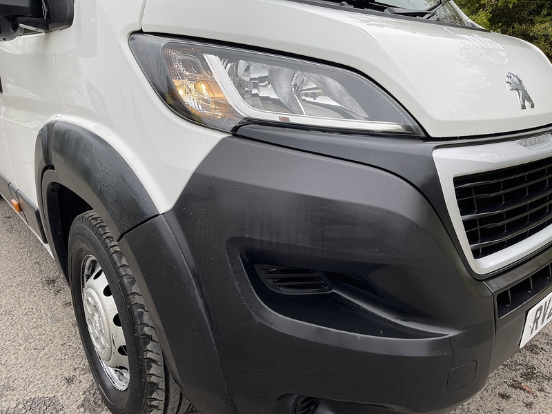 Peugeot Boxer 2.2 BlueHDi 435 Professional L4 H2 Euro 6 (s/s) 5dr - U332