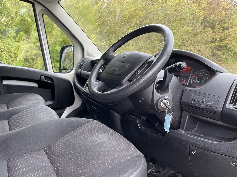 Peugeot Boxer 2.2 BlueHDi 435 Professional L4 H2 Euro 6 (s/s) 5dr - U332