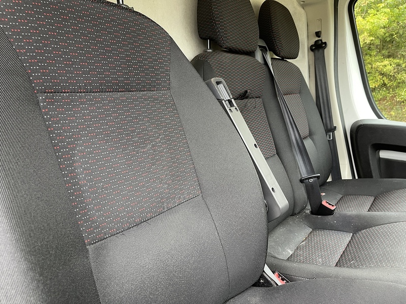 Peugeot Boxer 2.2 BlueHDi 435 Professional L4 H2 Euro 6 (s/s) 5dr - U332