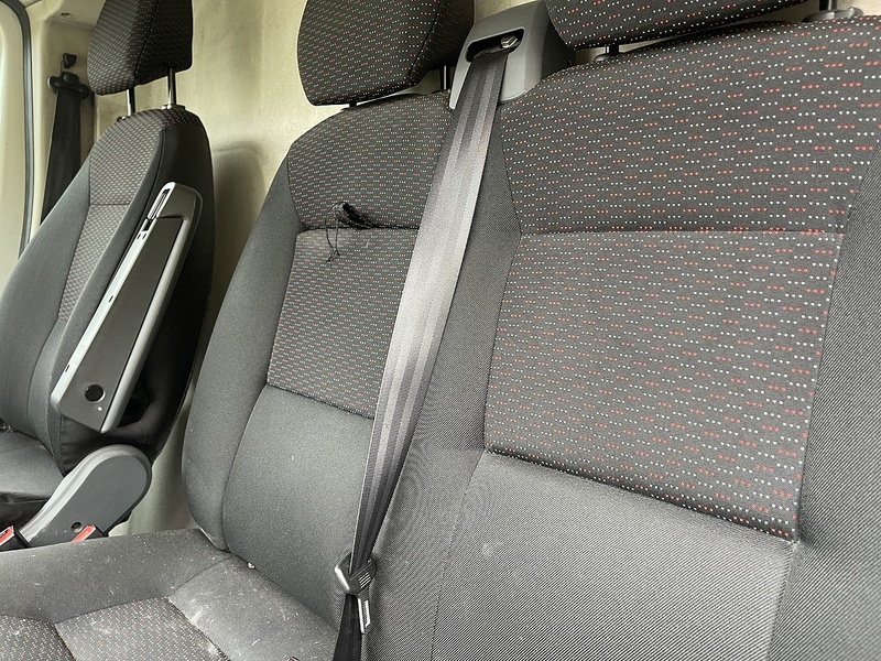 Peugeot Boxer 2.2 BlueHDi 435 Professional L4 H2 Euro 6 (s/s) 5dr - U332