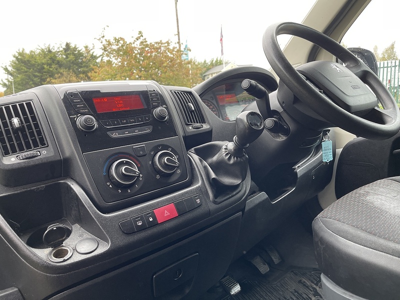 Peugeot Boxer 2.2 BlueHDi 435 Professional L4 H2 Euro 6 (s/s) 5dr - U332