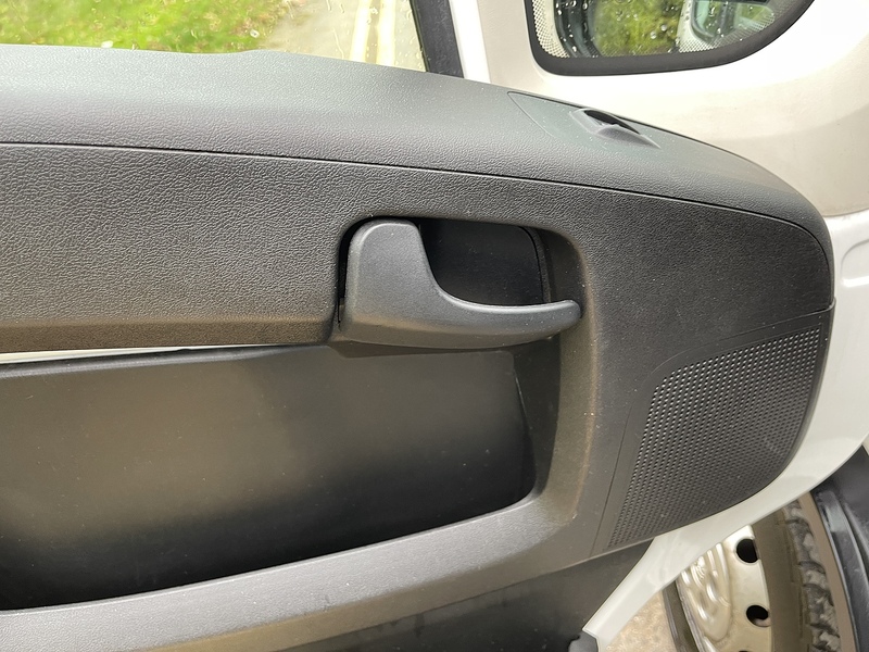 Peugeot Boxer 2.2 BlueHDi 435 Professional L4 H2 Euro 6 (s/s) 5dr - U332