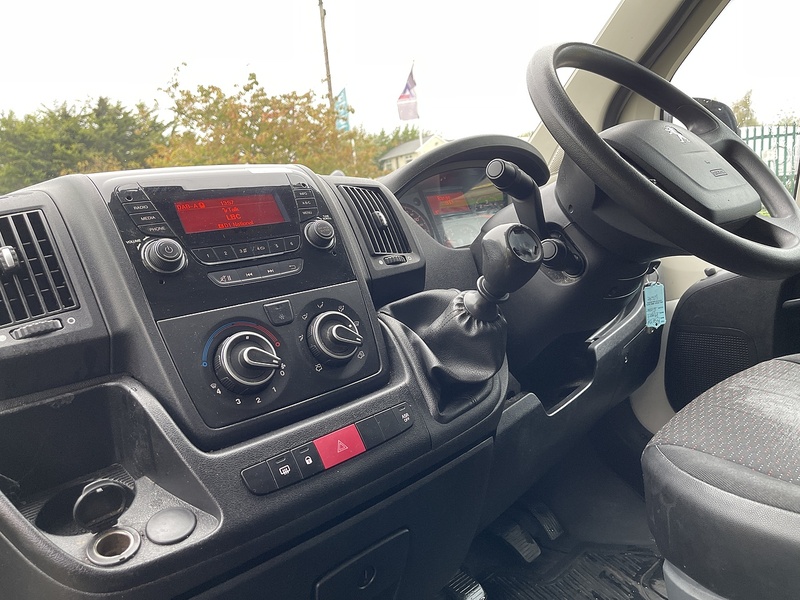 Peugeot Boxer 2.2 BlueHDi 435 Professional L4 H2 Euro 6 (s/s) 5dr - U332