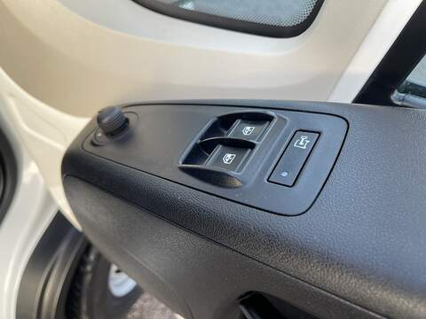 Peugeot Boxer Boxer Professional Panel Van 2 Manual Diesel - U332