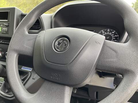 Vauxhall Movano 2.3 CDTi 3500 BiTurbo Edition FWD L2 H2 Euro 6 5dr - U334