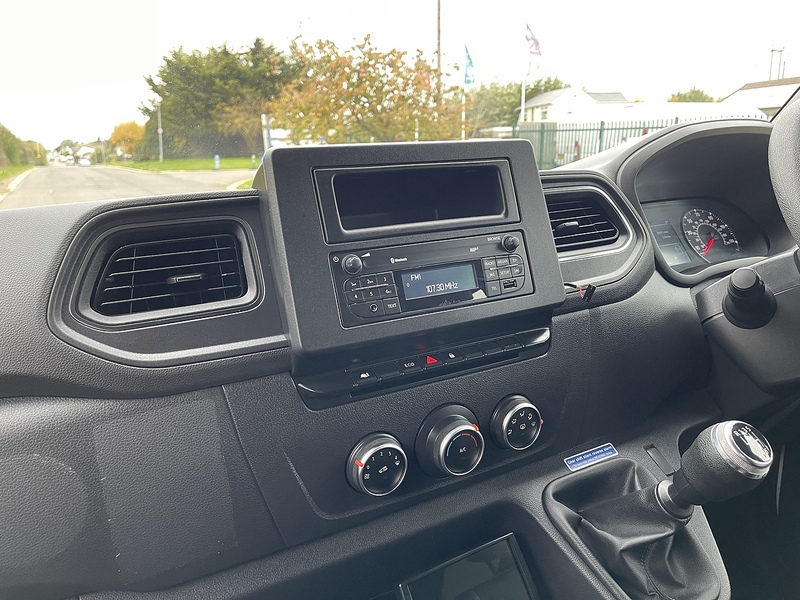 Vauxhall Movano 2.3 CDTi 3500 BiTurbo Edition FWD L2 H2 Euro 6 5dr - U334