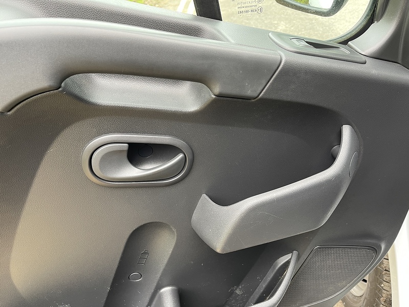 Vauxhall Movano 2.3 CDTi 3500 BiTurbo Edition FWD L2 H2 Euro 6 5dr - U334