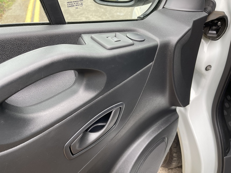 Renault Trafic Trafic Business Panel Van 1 Manual Diesel - U339