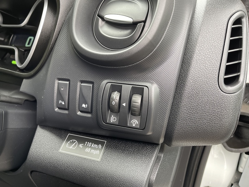 Renault Trafic Trafic Business Panel Van 1 Manual Diesel - U339