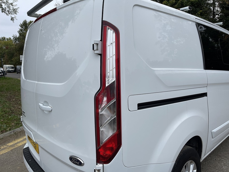 Ford Transit Custom 2.0 320 EcoBlue Limited Crew Van L1 H1 Euro 6 (s/s) 5dr - U341