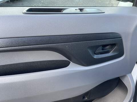 Vauxhall Vivaro 1.5 Turbo D 2900 Dynamic L2 H1 Euro 6 (s/s) 6dr - U345