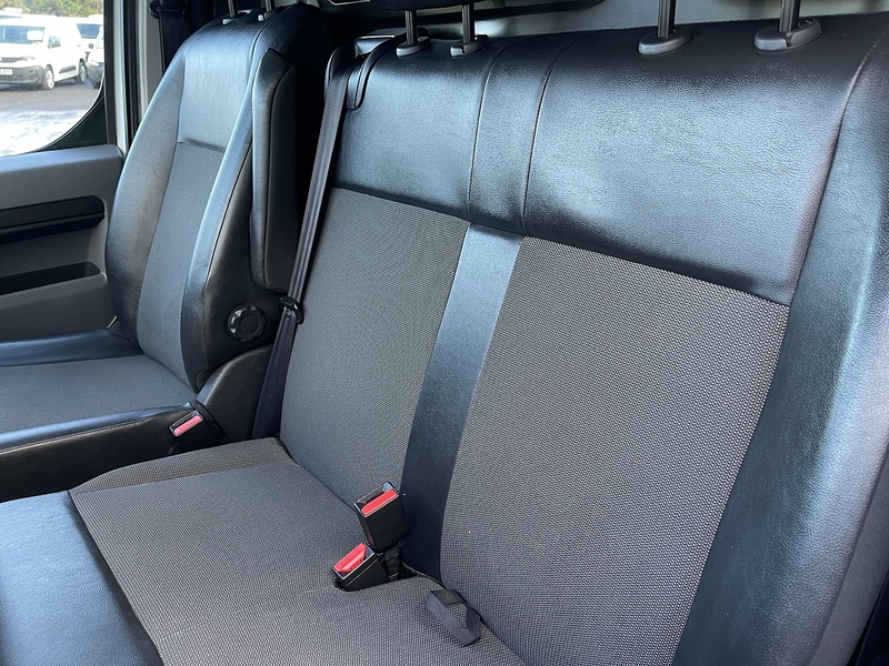 Vauxhall Vivaro 1.5 Turbo D 2900 Dynamic L2 H1 Euro 6 (s/s) 6dr - U345