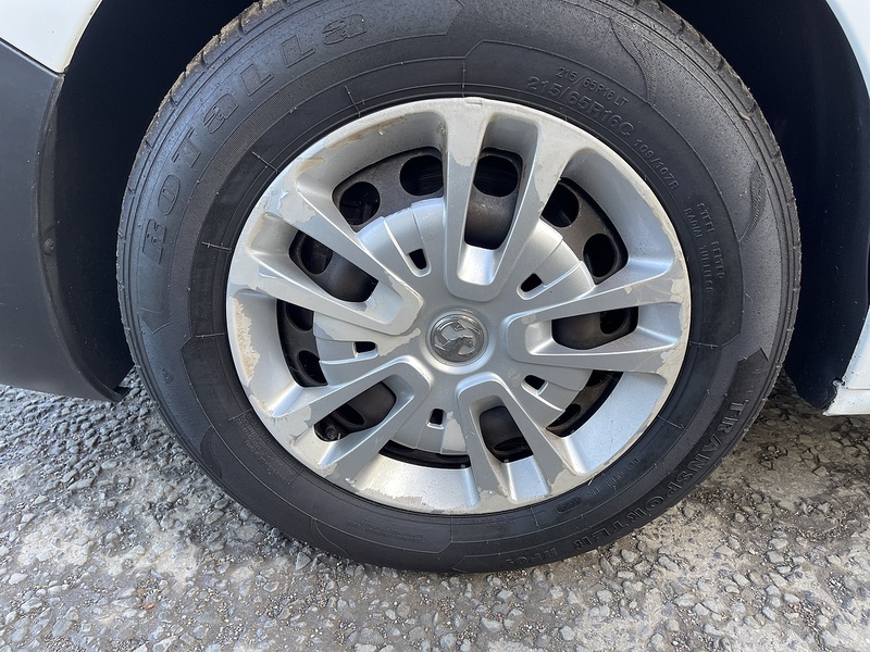 Vauxhall Vivaro 1.5 Turbo D 2900 Dynamic L2 H1 Euro 6 (s/s) 6dr - U345