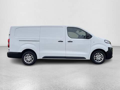 Vauxhall Vivaro 1.5 Turbo D 2900 Dynamic L2 H1 Euro 6 (s/s) 6dr - U345