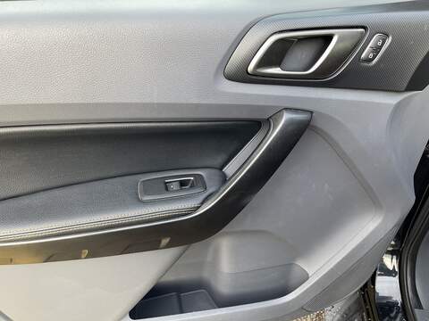 Ford Ranger 3.2 TDCi Wildtrak Pickup Double Cab 4dr Diesel Auto 4WD Euro 5 (200 ps) - U349