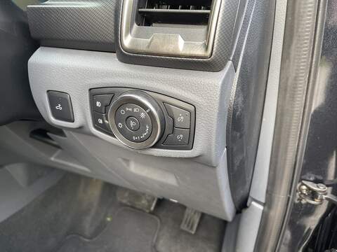 Ford Ranger 3.2 TDCi Wildtrak Pickup Double Cab 4dr Diesel Auto 4WD Euro 5 (200 ps) - U349