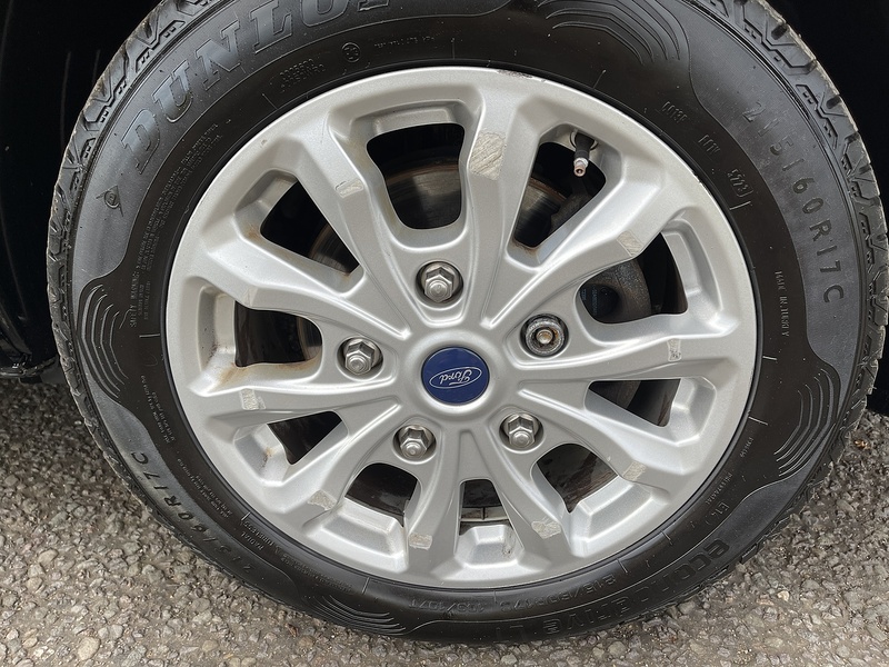 Ford Tourneo Custom 2.0 320 EcoBlue Titanium Auto L2 Euro 6 (s/s) 5dr - U350