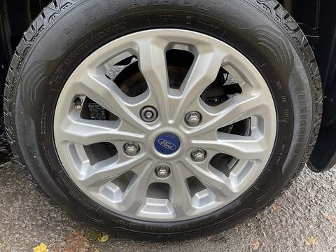 Ford Tourneo Custom 2.0 320 EcoBlue Titanium Auto L2 Euro 6 (s/s) 5dr - U350