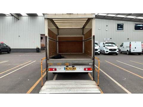 Nissan NV400 F35 2.3 DCI 135 L3 H1 TEKNA Luton - U351