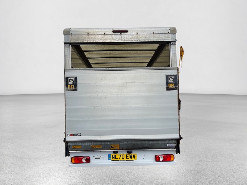 Nissan NV400 F35 2.3 DCI 135 L3 H1 TEKNA Luton - U351