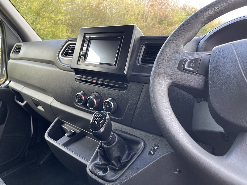 Nissan NV400 F35 2.3 DCI 135 L3 H1 TEKNA Luton - U351