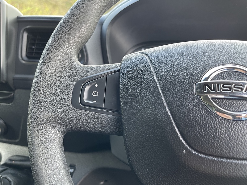 Nissan NV400 F35 2.3 DCI 135 L3 H1 TEKNA Luton - U351