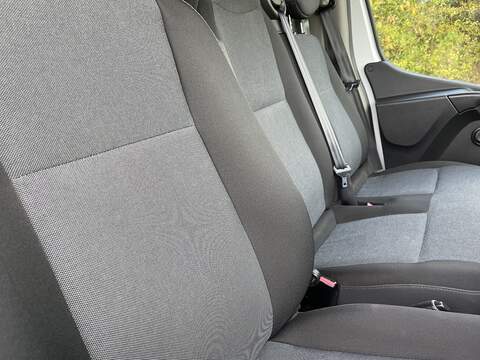 Nissan NV400 F35 2.3 DCI 135 L3 H1 TEKNA Luton - U351